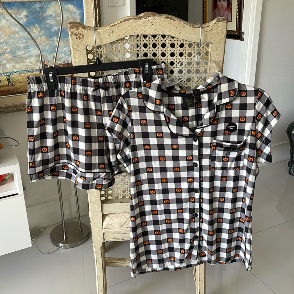 SALE! Spooky Night Black/White/Orange "Checker Board & Pumpkins PJ Short Set